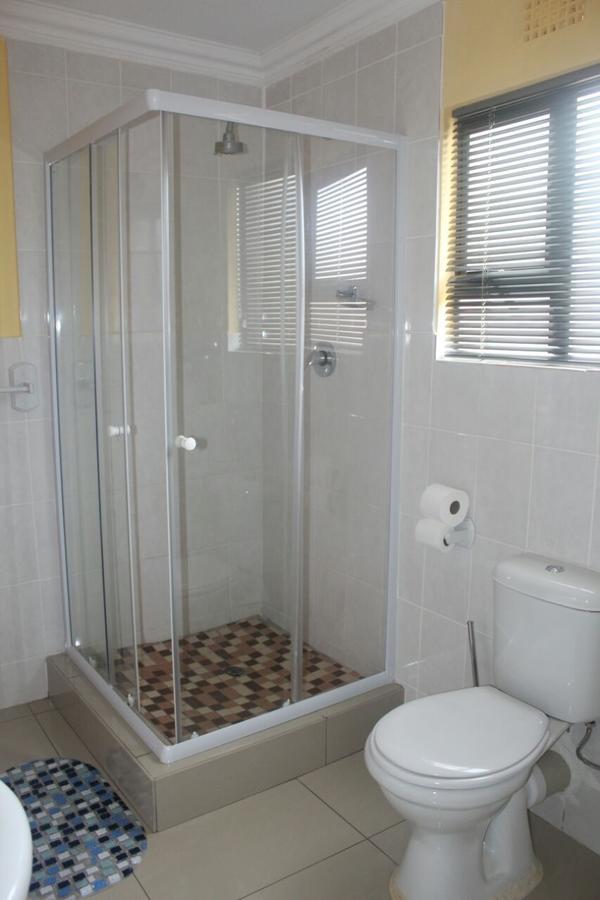 Mbopha Guest House Ulundi Bagian luar foto